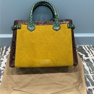 Pre owned Burberry purse